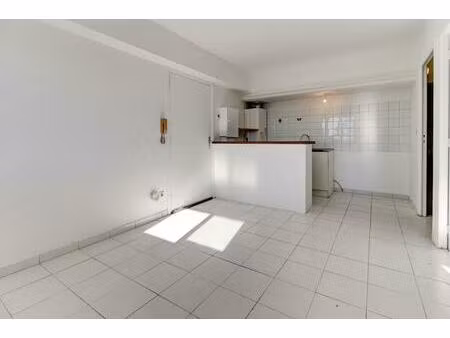 appartement 2p + local attenant gattières