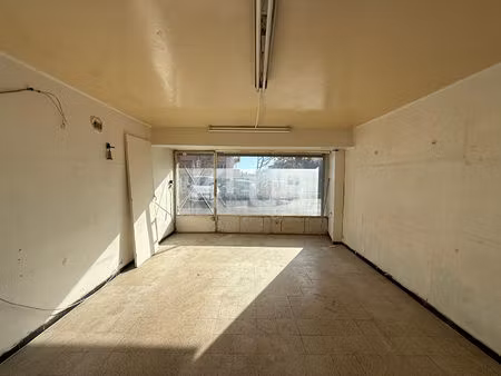 local commercial bastia 3 pièce(s) 49.12 m2