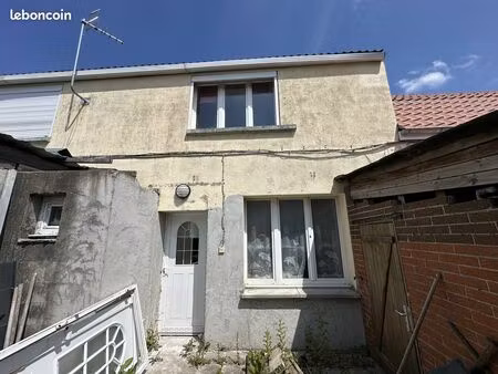 maison 5 pièces 80 m²
