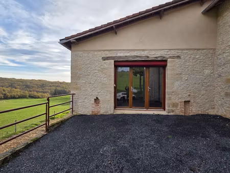 appartement t2 (non meublé) (entièrement restauré)  à la cam