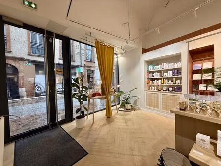 à louer – superbe boutique en hyper-centre de montauban