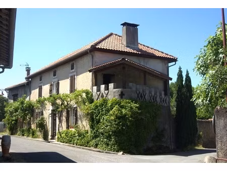 maison de 270m2 idéalement située à saint paul