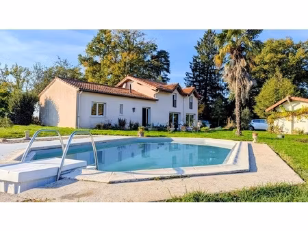 maison 5 pièces - 163 m²