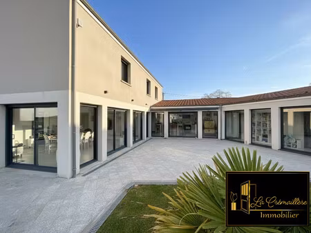 maison d'exception – 270 m² – lumineuse et confort de vie