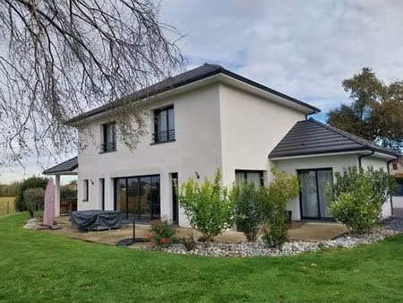 maison de 5 pièces de luxe en vente à uzein  france