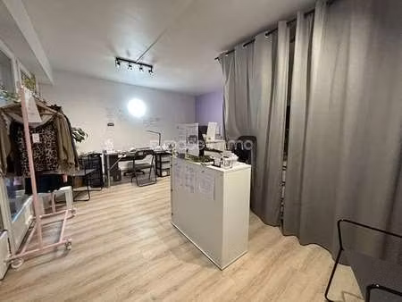 location bureaux et commerces à clères (76690) : à louer / 41m² clères