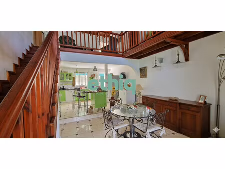 gourbeyre - maison de charme avec revenus locatif