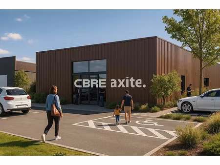 location commerce le pont-de-beauvoisin 147 m²