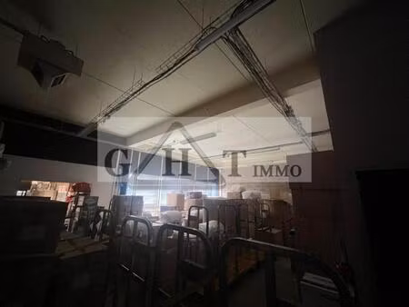 entrepot 698 m² a louer a roissy en france