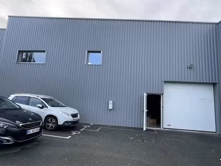 local d'activite a louer