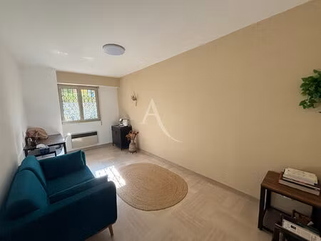 location commerce 56 m² à nice (06100)