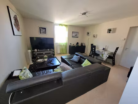 appartement t3 centre de mirande