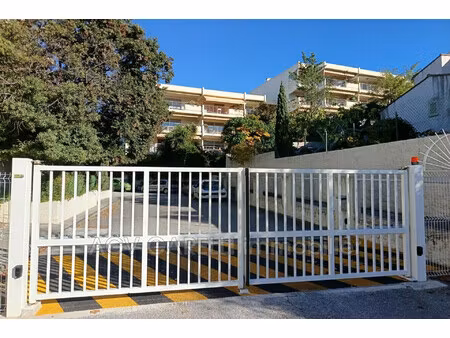 achat parking toulon 83000