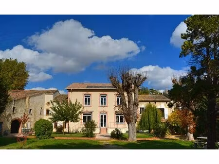 maison de maître avec gites et piscine