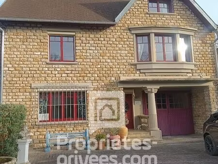 maison 8 pièces 201 m²