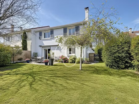 mareil sur mauldre - jolie maison 7 pièces entierement rénové