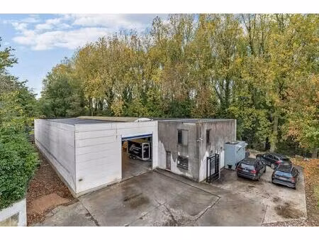 loods (600m²) met woonmogelijkheid op rustige locatie