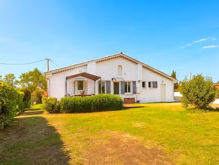 vente maison 6 pièces 99.72 m² à villeneuve-de-marsan (40190)  214 000 €