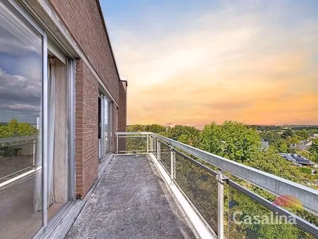 ruim drie slaapkamer appartement met veel mogelijkheden