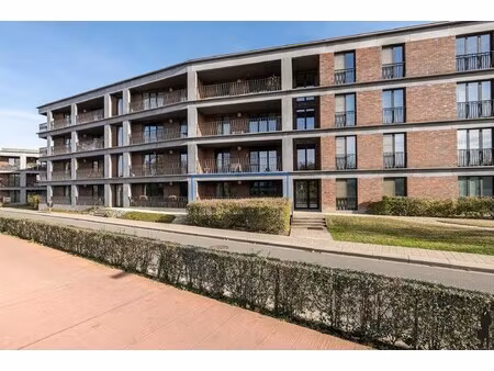 modern gelijkvloers appartement met ruim terras