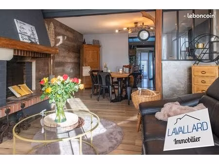 maison de ville 8 pièces 170 m²