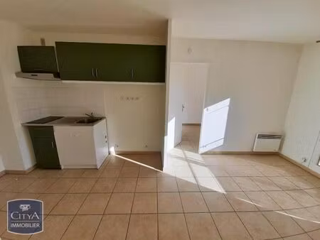 annonce location appartement 2 pièces de 30m2 à la roque d'antheron (13640) - paruvendu.fr