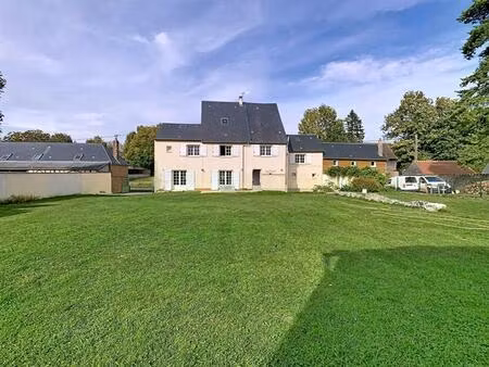 maison lihus 5 pièce(s) 230 m2