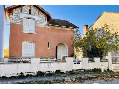vente maison 4 pièces 100 m² à cajarc (46160)  181 050 €