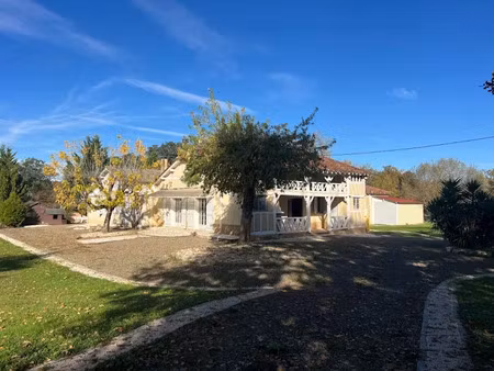 vente ferme 11 pièces 258 m² à lagrange (40240)  270 000 €