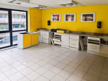 local professionnel à vendre menton 6 pièce(s) 83m2 400 000€