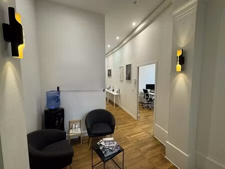 location bureau 150 m² à tours (37000)