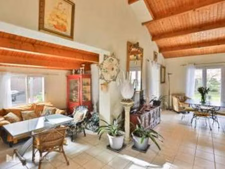 vente maison à saint-julien-des-landes (85150) : à vendre / 102m² saint-julien-des-landes