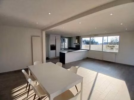 location maison meublé à guérande (44350) : à louer meublé / 137m² guérande