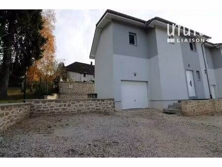 belle maison jumelée de 80 m2 prête à vivre