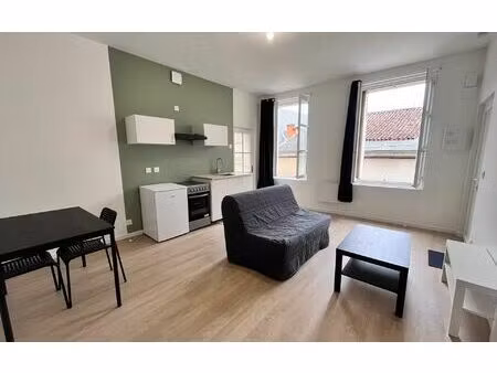 location appartement  m² t-1 à loudun  370 €