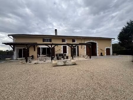 magnifique maison de 7 pièce(s) 202 m2 avec grange de 85m²