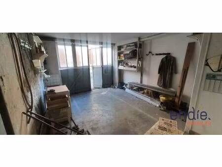 garage avec maison de 40 m² à chatillon sur indre