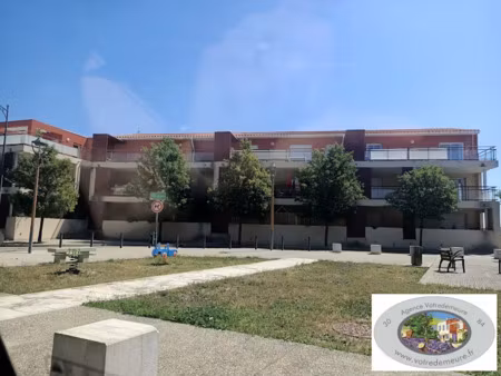 vente appartement 1 pièce 21.5 m² à aramon (30390)  80 000 €