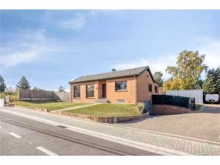 maison de plain-pied rénovée avec jardin orienté sud-ouest