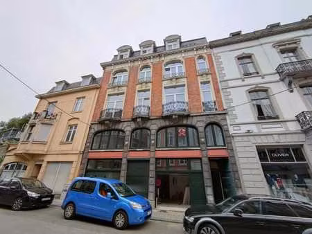 groupe arcade: appartement rénové avec vue sur citadelle