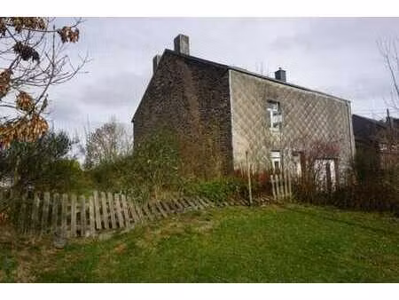 maison en pierres du pays avec 20 ares de terrain