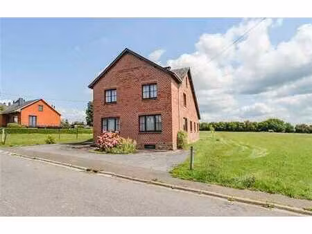 option ! haut-fays - villa 4 façades avec jardin  beaucoup d