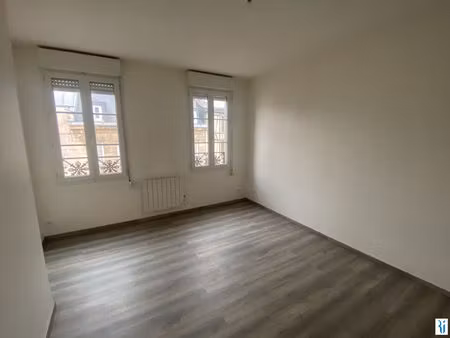 location appartement 1 pièce 27 m² à rouen (76100)