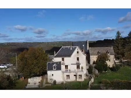 maison marcillac-vallon 120 m² t-4 à vendre  270 000 €