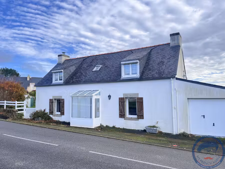 maison en pierre avec jardin et véranda plogonnec