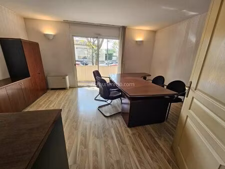 vente bureau 14 pièces 215 m2 à draguignan