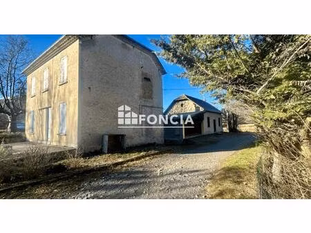 a vendre  la roche des arnauds 2 maisons