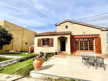 villa 4 pièces 95 m²