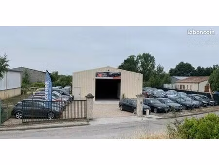 carrosserie professionnelle 300 m² sur terrain de 1.500 m² – matériel récent – à louer