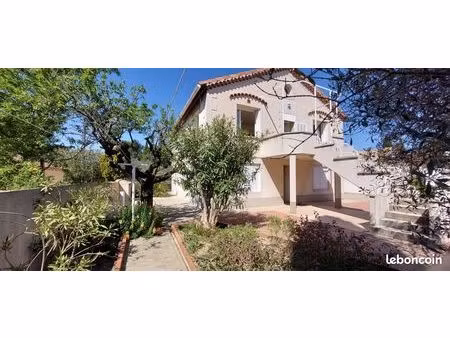 villa sur deux niveaux (hors copropriété)